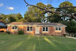 2613 Dinsmore Dr, Fayetteville, NC 28306 - Photo 1