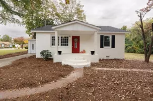 1001 S Layton Ave, Dunn, NC 28334 - Photo 1