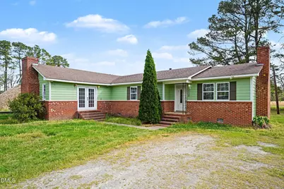 510 W Main Street, Selma, NC 27576 - Photo 1