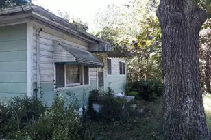 1302 Hillsboro St, Pittsboro, NC 27312 - Photo 1