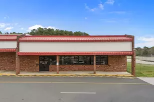 1143 E Andrews Ave, Henderson, NC 27536 - Photo 1