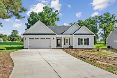 505 N Hillandale Drive, Fremont, NC 27830 - Photo 1