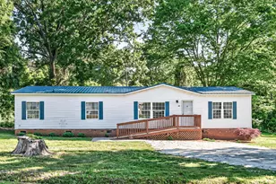 300 E Hemp St, Robbins, NC 27325 - Photo 1