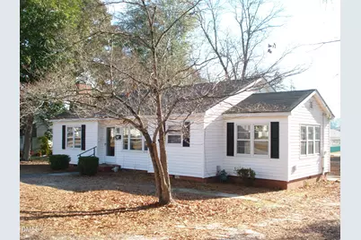 202 N Wayne Avenue, Dunn, NC 28334 - Photo 1