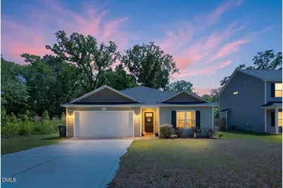311 W 6th Avenue, Raeford, NC 28376 - Photo 1