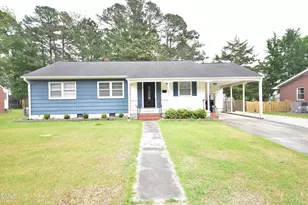 1011 S 1st St, Smithfield, NC 27577 - Photo 1