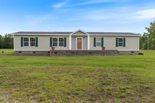 33 Chadburn Rd, Lumberton, NC 28360 - Photo 1