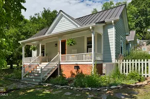 108 S Occoneechee St, Hillsborough, NC 27278 - Photo 1