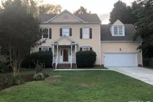 1817 Misty Hollow Ln, Apex, NC 27502 - Photo 1