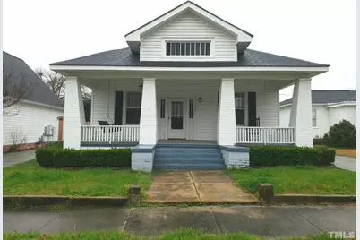 204 E Davis Street, Smithfield, NC 27577 - Photo 1