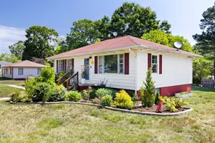 523 Central Ave, Hillsborough, NC 27278 - Photo 1