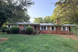 611 E Raleigh St, Siler City, NC 27344 - Photo 1