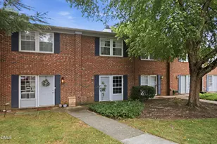 127 Coleridge Ct, Carrboro, NC 27510 - Photo 1