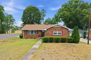 500 Oakwood Ln, Graham, NC 27253 - Photo 1