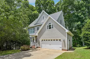412 W Ballentine St, Holly Springs, NC 27540 - Photo 1