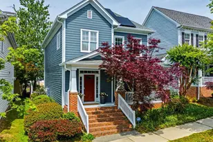 913 Edgewater Cir, Chapel Hill, NC 27516 - Photo 1