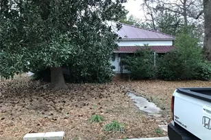 176 Graham St, Red Springs, NC 28377 - Photo 1