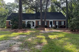 604 Lewis St, Raeford, NC 28376 - Photo 1