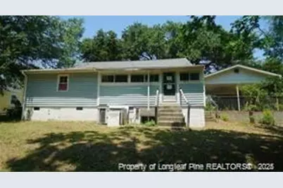 613 McNair Avenue, Laurinburg, NC 28352 - Photo 1