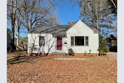 514 W Edinborough Avenue, Raeford, NC 28376 - Photo 1