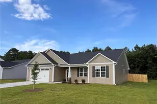 218 Sacksonia st, Raeford, NC 28376 - Photo 1