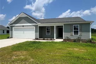 92 Dalton Dr, Lumber Bridge, NC 28357 - Photo 1