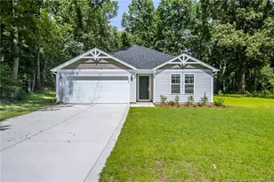 5829 Panther Dr, Hope Mills, NC 28348 - Photo 1