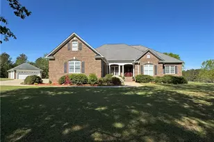 470 Pandure Estate Dr, Raeford, NC 28376 - Photo 1