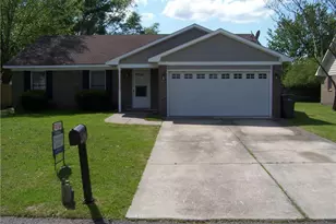 2906 Kingfisher Dr, Fayetteville, NC 28306 - Photo 1