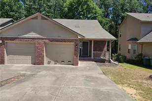 5472 Robmont Dr, Fayetteville, NC 28306 - Photo 1