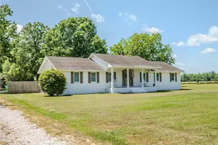 4306 Old Whiteville Rd, Lumberton, NC 28358 - Photo 1