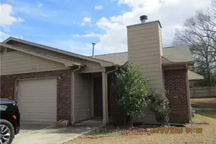 5575 Robmont Dr, Fayetteville, NC 28306 - Photo 1