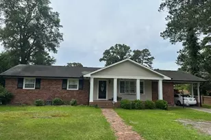 505 W 30th St, Lumberton, NC 28358 - Photo 1