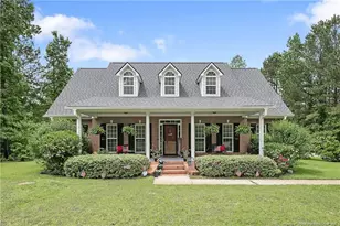 5387 Club House Ln, Hope Mills, NC 28348 - Photo 1