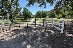 179 Woods Edge Ln, Erwin, NC 28339 - Photo 1