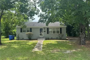 116 Hunter Cir, Fayetteville, NC 28304 - Photo 1