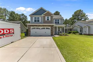 424 Derby Ln, Hope Mills, NC 28348 - Photo 1