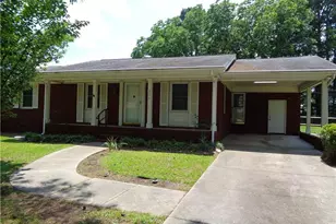 711 Fairview St, Fayetteville, NC 28312 - Photo 1