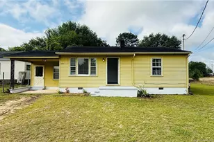 731 Veda St, Fayetteville, NC 28306 - Photo 1