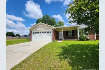 417 Sparrow Drive, Fayetteville, NC 28306 - Photo 2