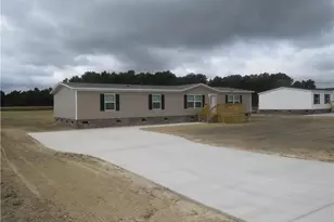 344 Barker Church Rd, Lumberton, NC 28358 - Photo 1