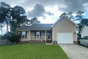 1728 Empress Ln, Fayetteville, NC 28304 - Photo 1