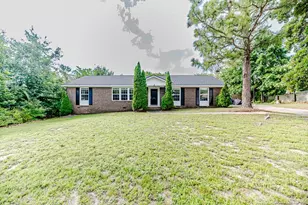 616 Dandridge Dr, Fayetteville, NC 28303 - Photo 1