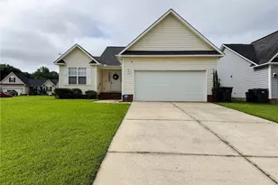 225 Shakerstone Dr, Fayetteville, NC 28311 - Photo 1