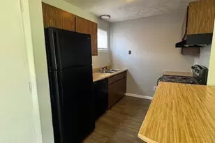 823 Applewood Ln, Fayetteville, NC 28303 - Photo 1