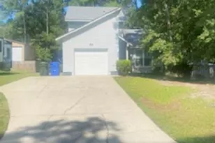 404 Bayberry Ct, Fayetteville, NC 28314 - Photo 1