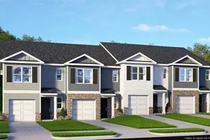 201 Maddox Dr, Aberdeen, NC 28315 - Photo 1