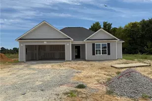 40 Boston River Dr, Dunn, NC 28334 - Photo 1