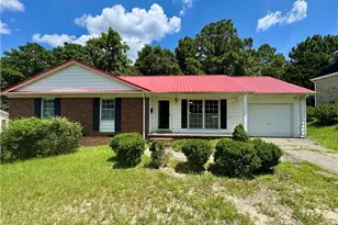 431 Waterbury Dr, Fayetteville, NC 28311 - Photo 1