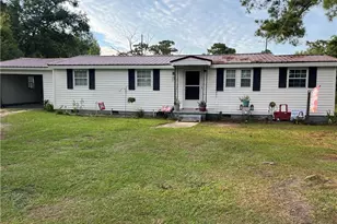 204 Prevatte St, Lumberton, NC 28358 - Photo 1